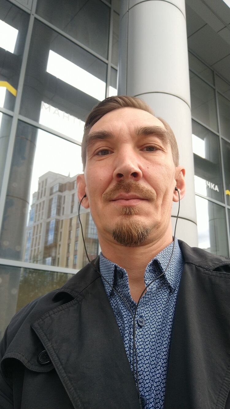  29223325  Antony, 44 ,    