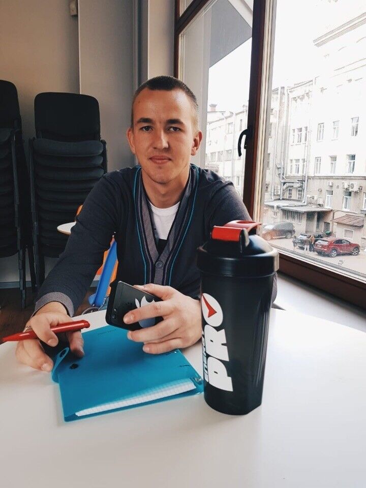  -,   German, 30 ,   ,   , c 