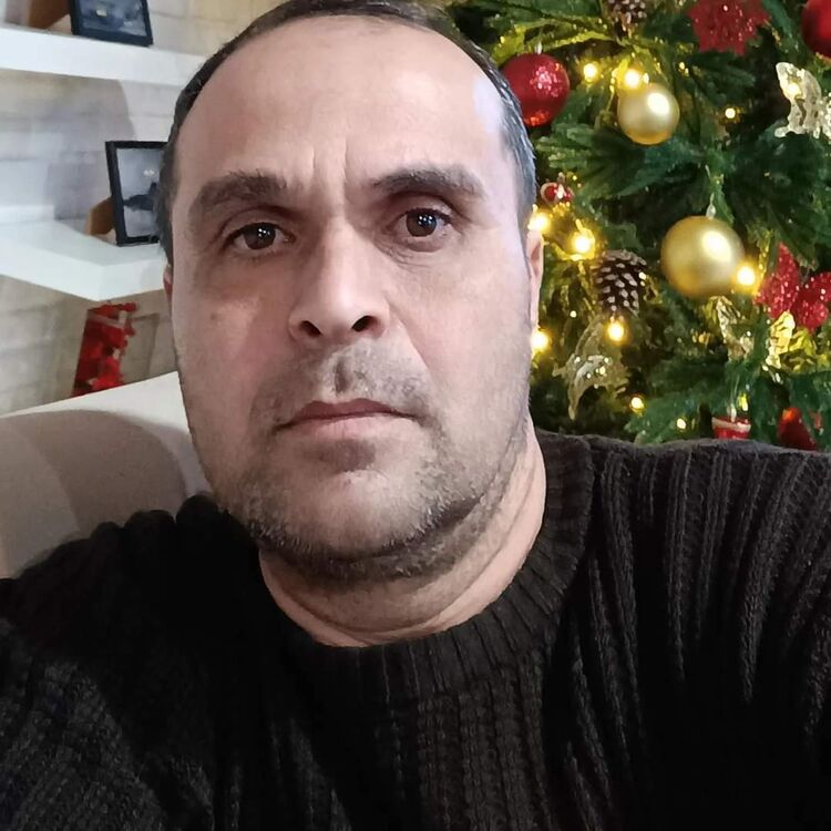  52851235  Ruslan, 47 ,    