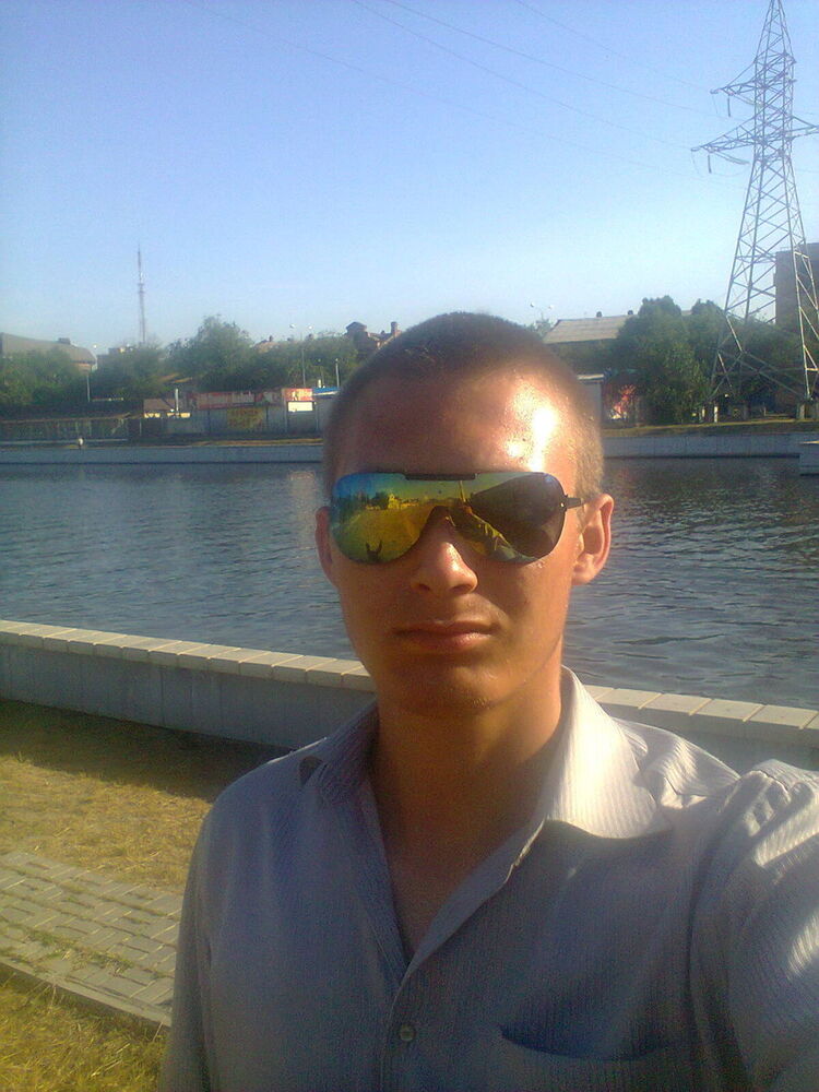  13045815  , 28 ,     