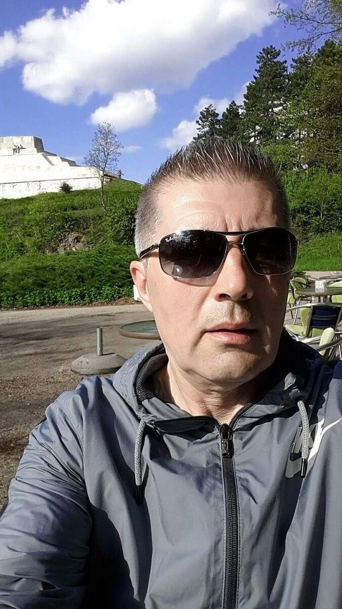  16096445  Zeljko, 53 ,    