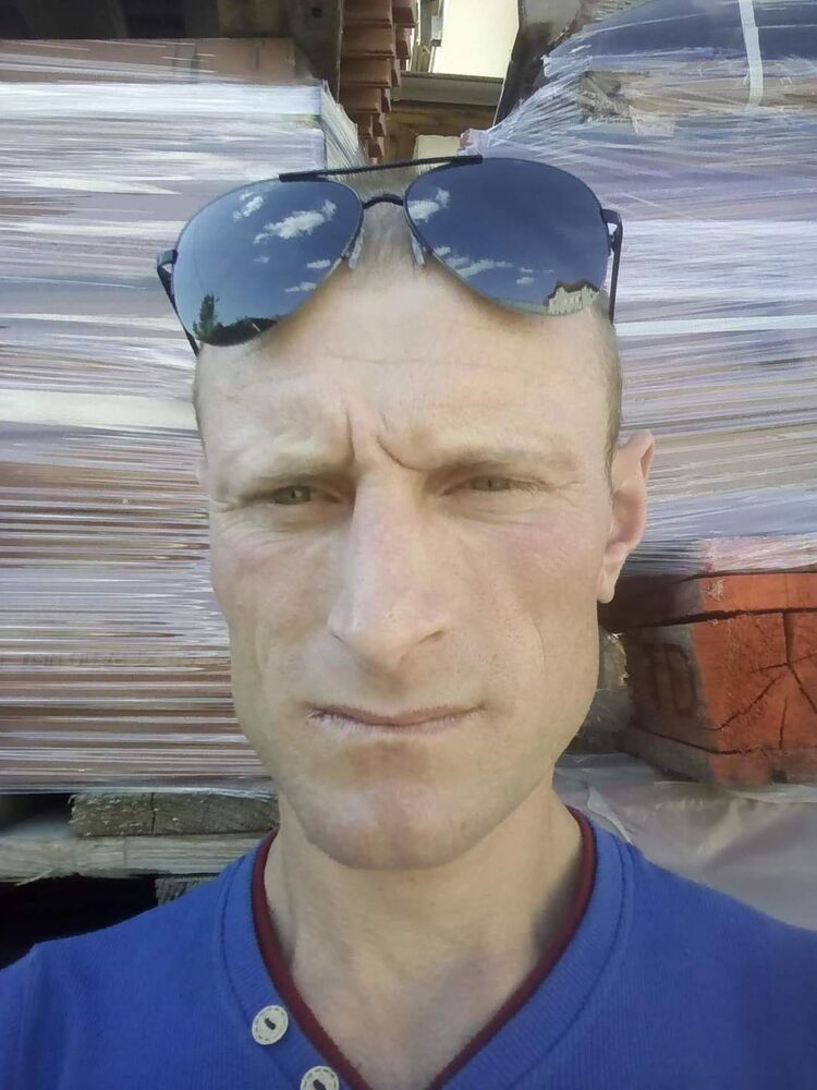  24804135  Ivan friniuc, 37 ,    