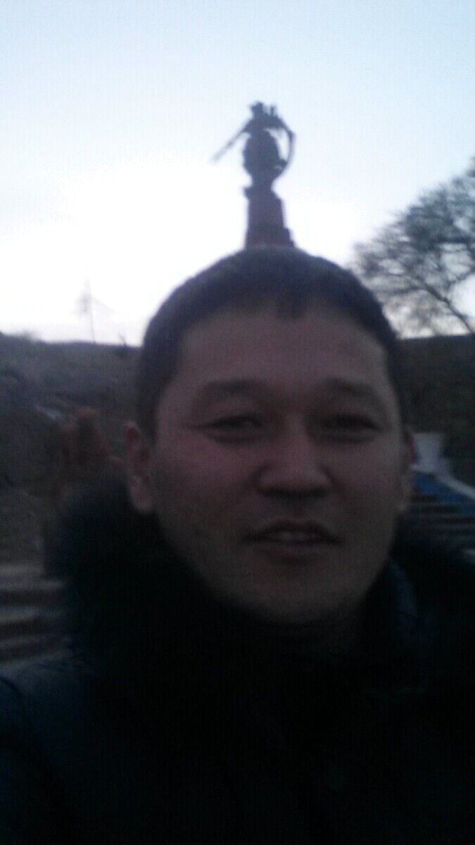  20144125  Ruslan, 42 ,    