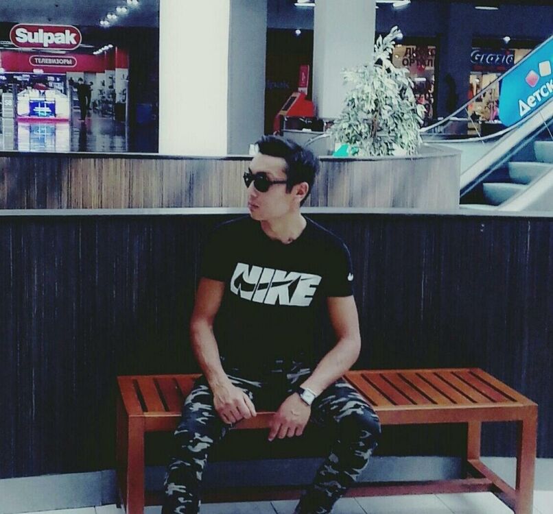  ,   Hakim, 34 ,   ,   , c 