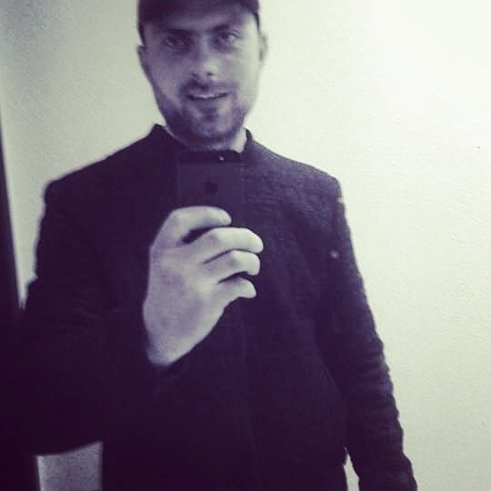  -,   Igor, 33 ,   