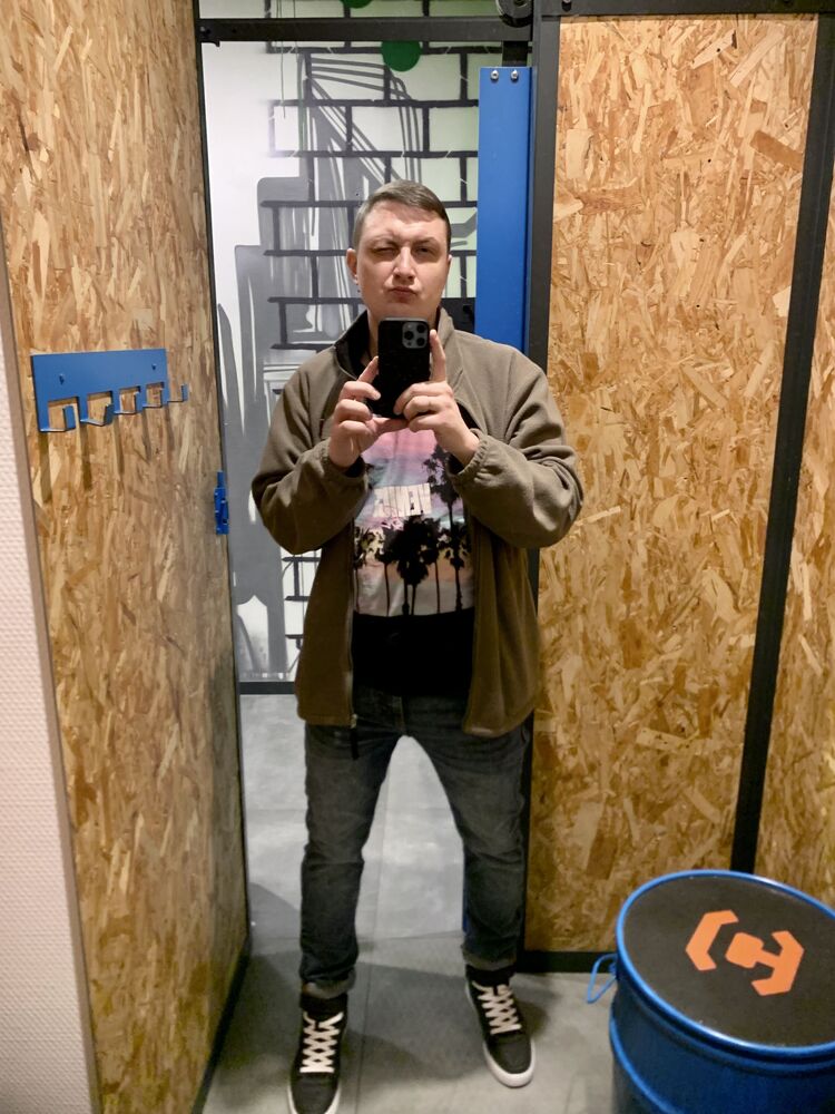  ,   Anton, 35 ,   c 