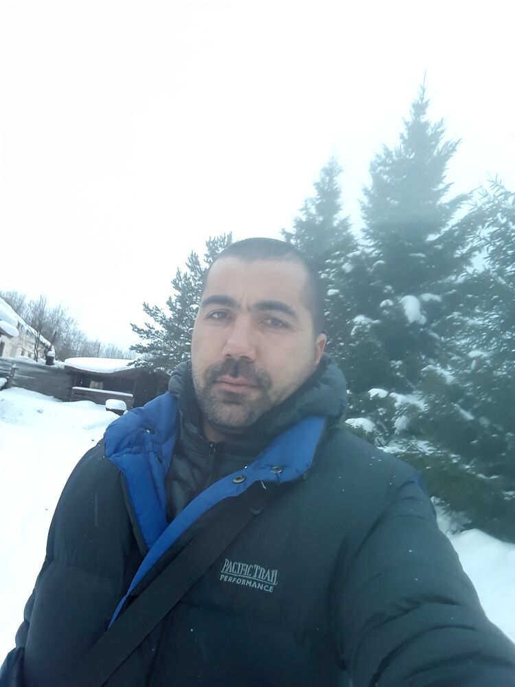  24806375  Utkir, 37 ,    