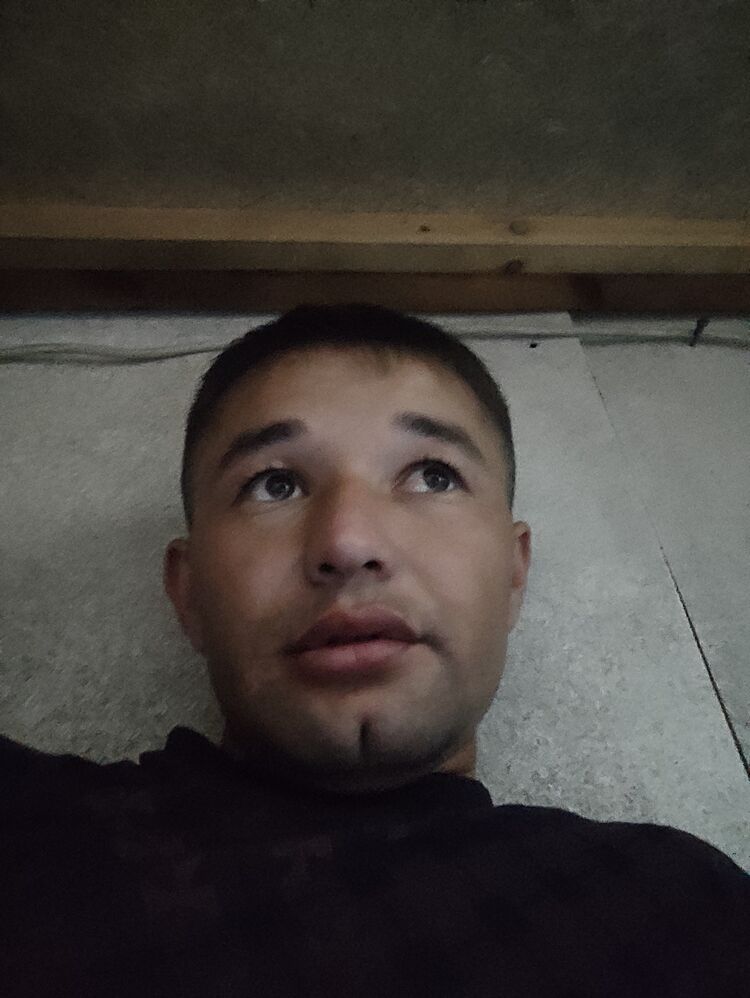  ,   Feruz, 33 ,   ,   