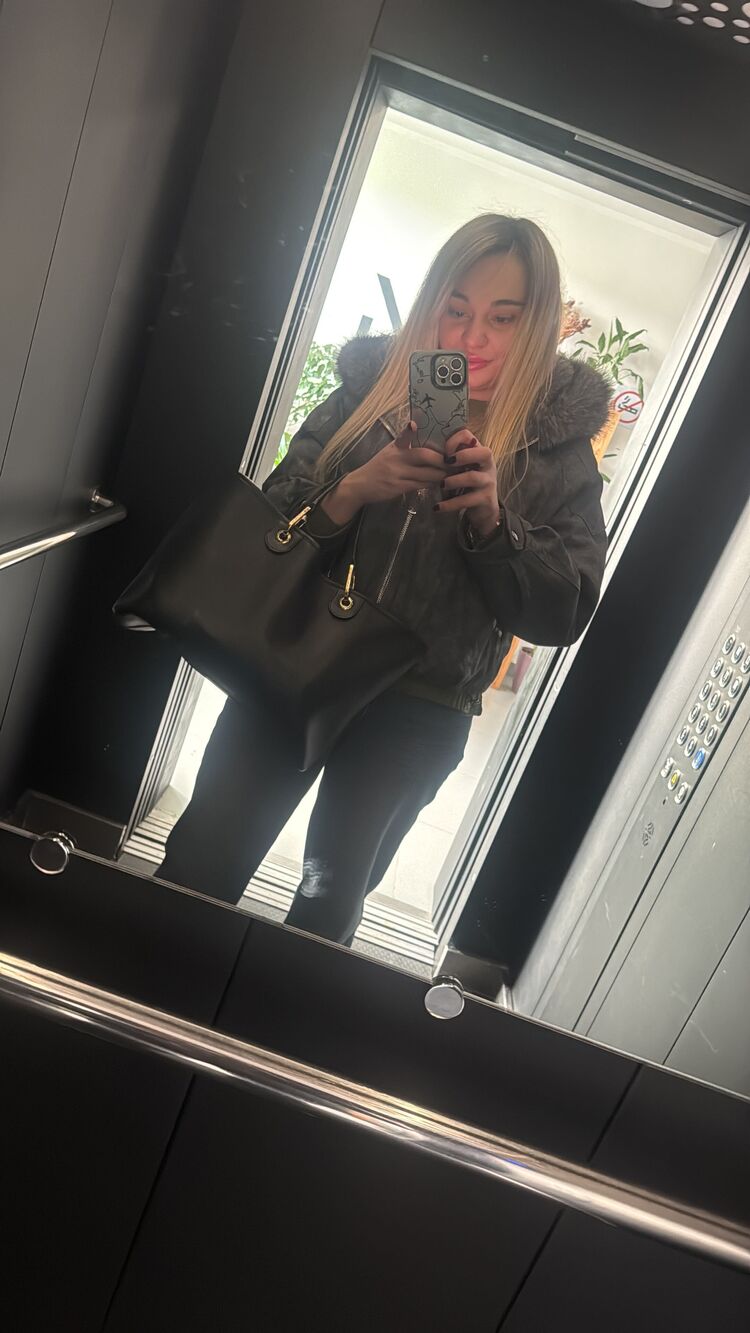  54477235  Amaliya, 35 ,    