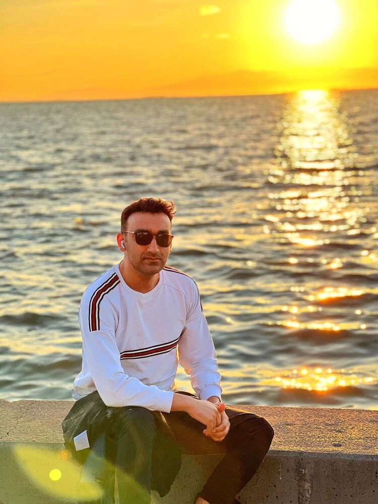  ,   Adil, 29 ,   ,   
