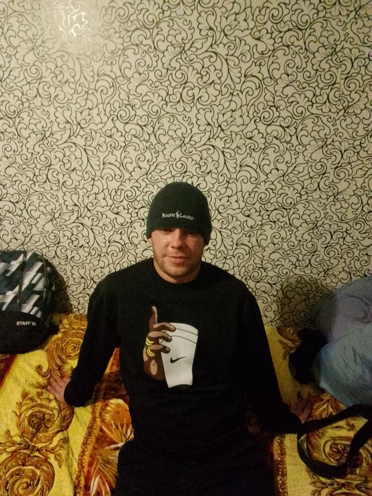  48217575  , 35 ,    