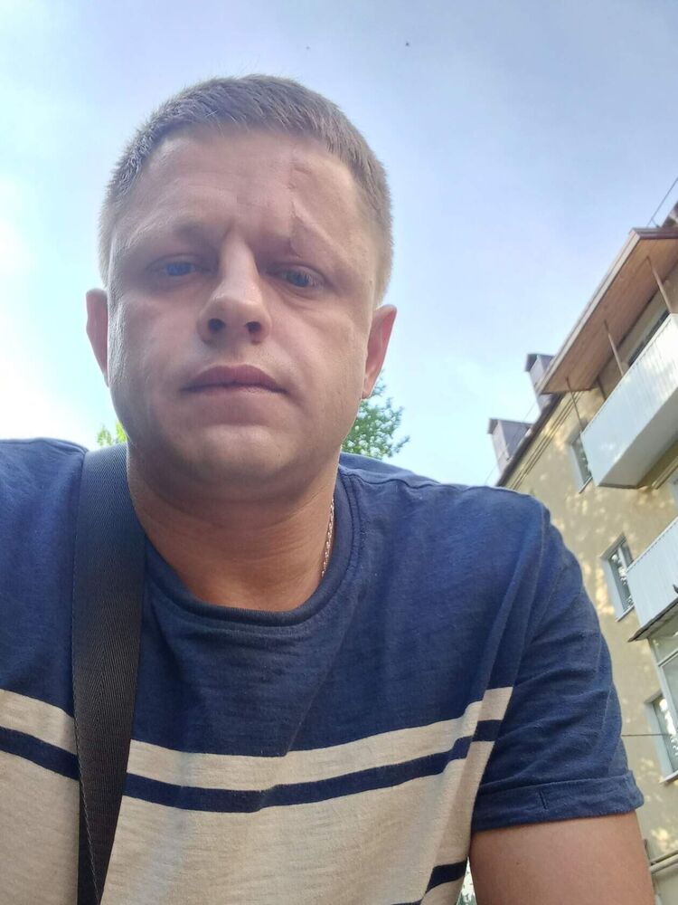  --,   , 42 ,     , c 