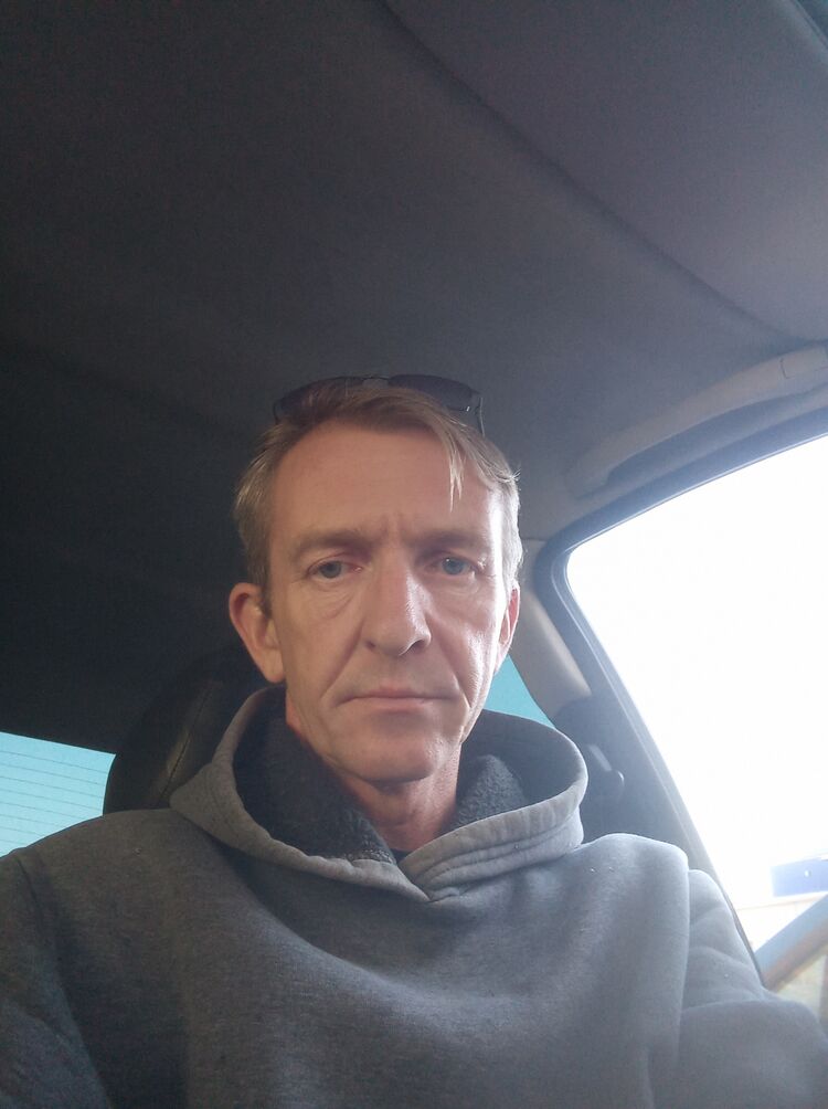 54017665  , 52 ,    
