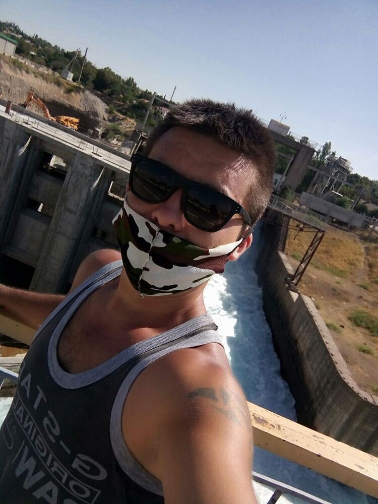  21044695  , 34 ,    