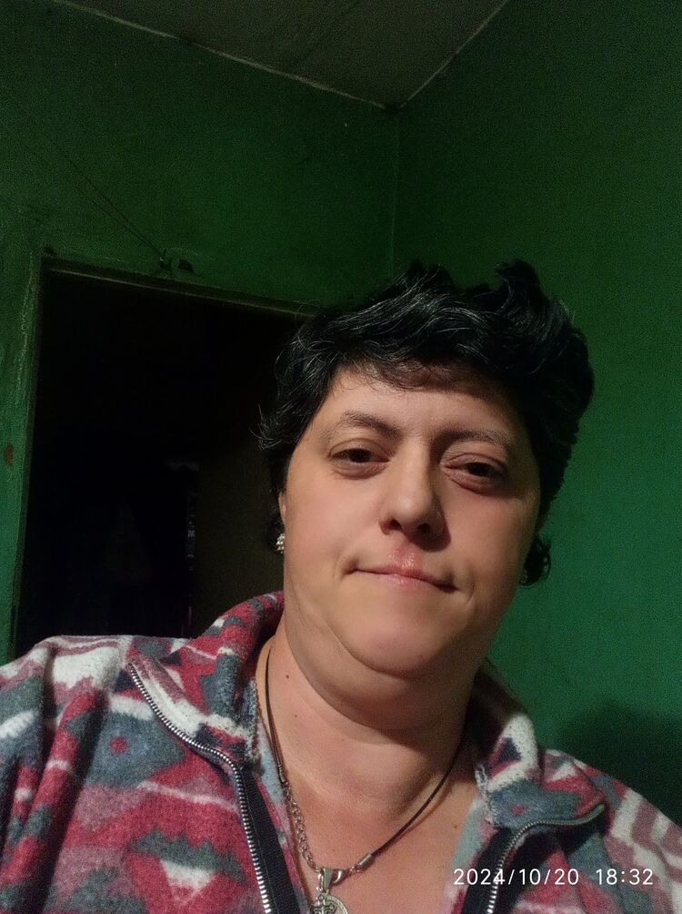  47381995  Maria, 43 ,    