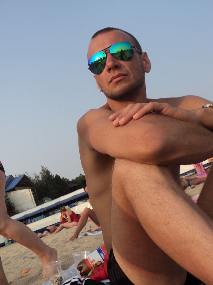  7701695  , 42 ,    