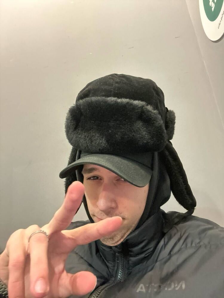  51735045  Tima, 21 ,    