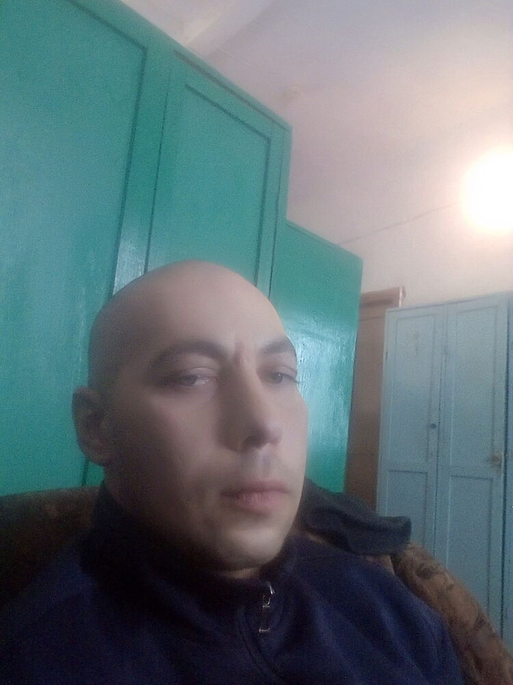  ,   Evgeniy, 36 ,   