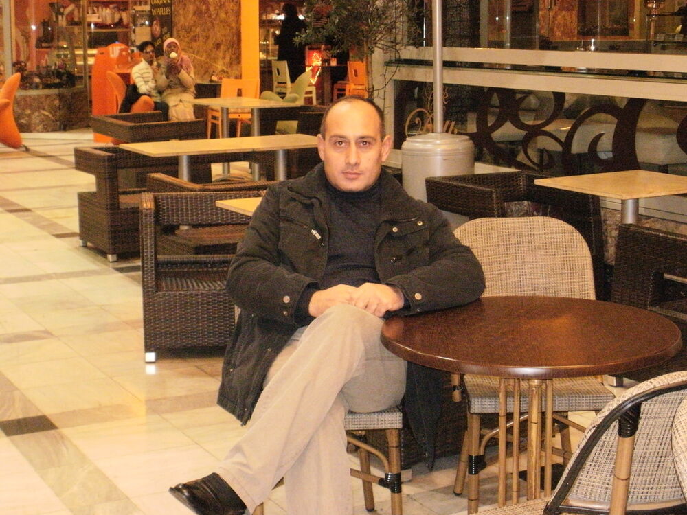  5362925  Daviti, 46 ,    