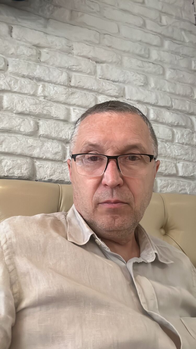  38897085  , 53 ,    
