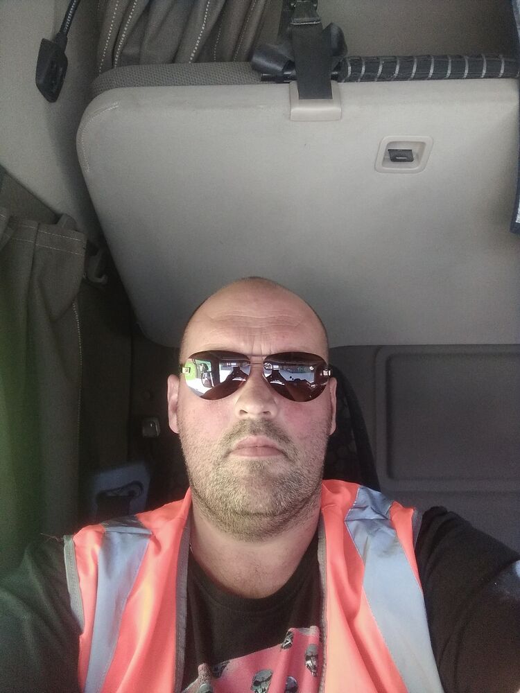  52568435  , 43 ,    