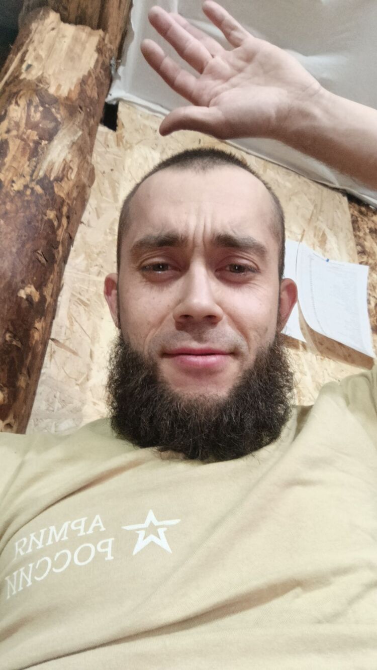  49516765  , 34 ,    