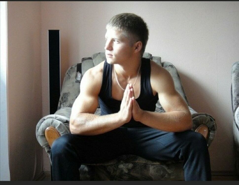  23082095  , 32 ,    