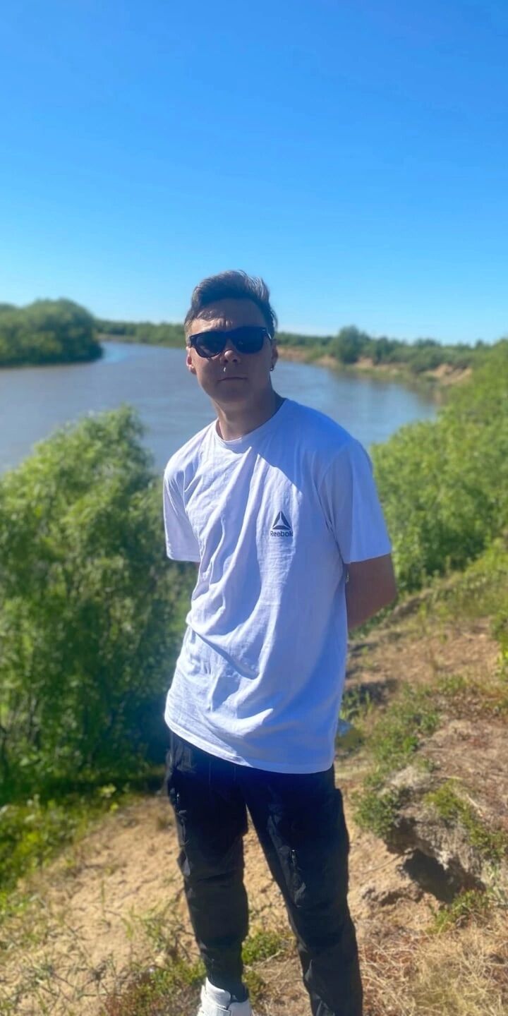  29282185  Pasha, 24 ,    -