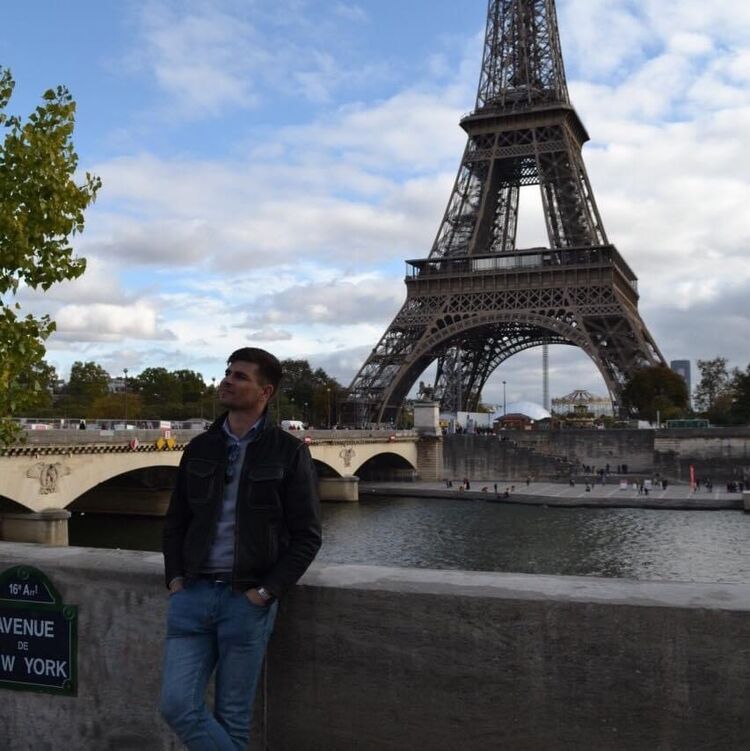  28294645  Anton, 36 ,    