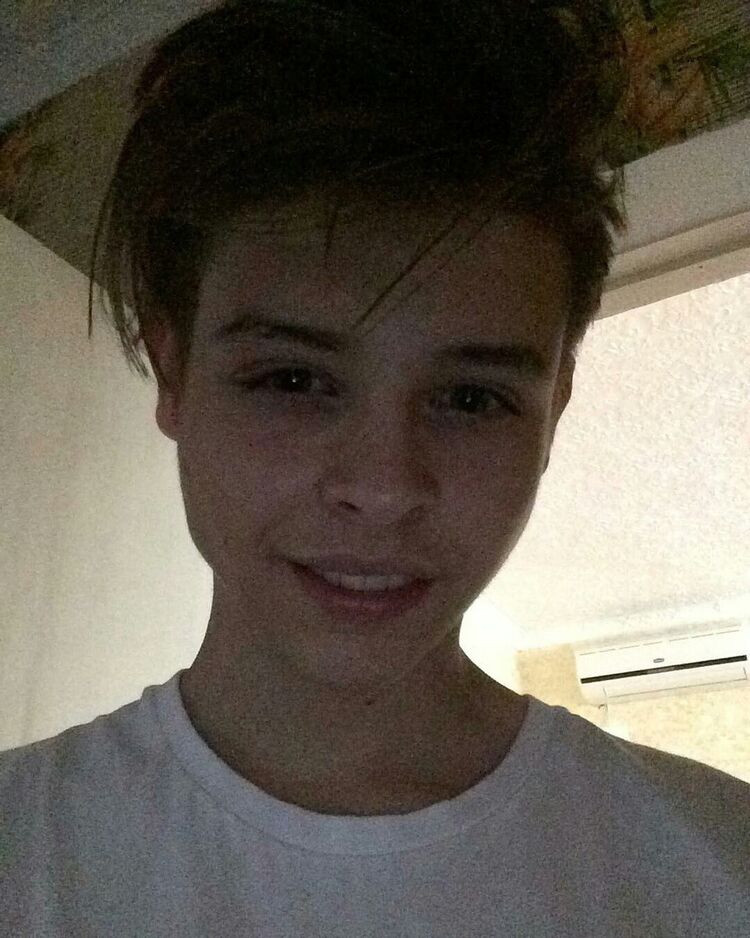  18701695  , 25 ,    