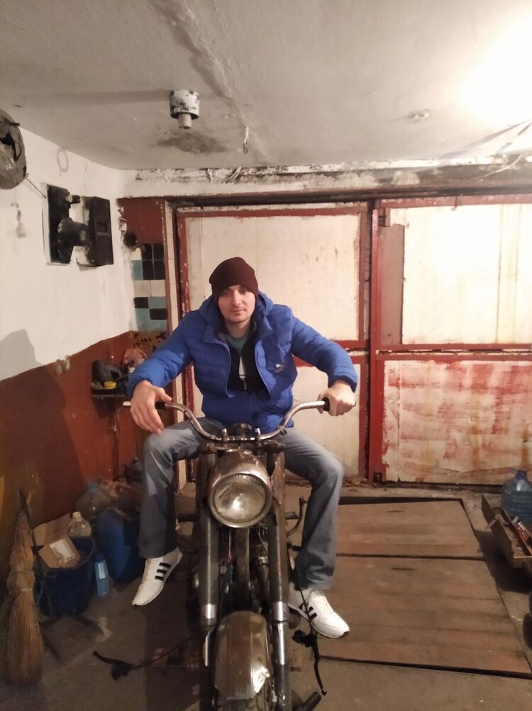 22192075  , 40 ,    