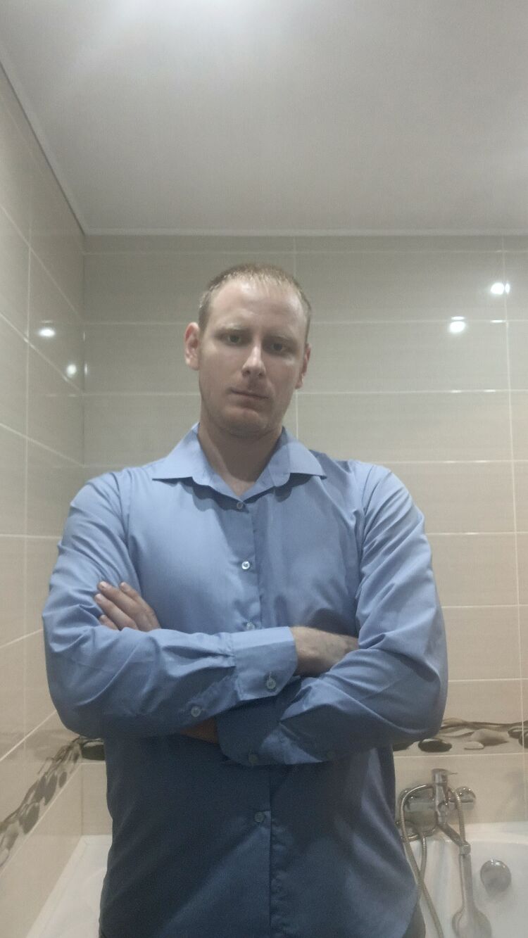  52996435  Maxim, 27 ,    