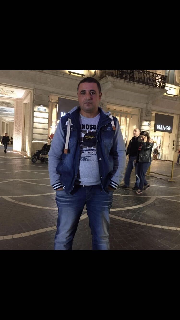  45111945  Ramin, 46 ,    