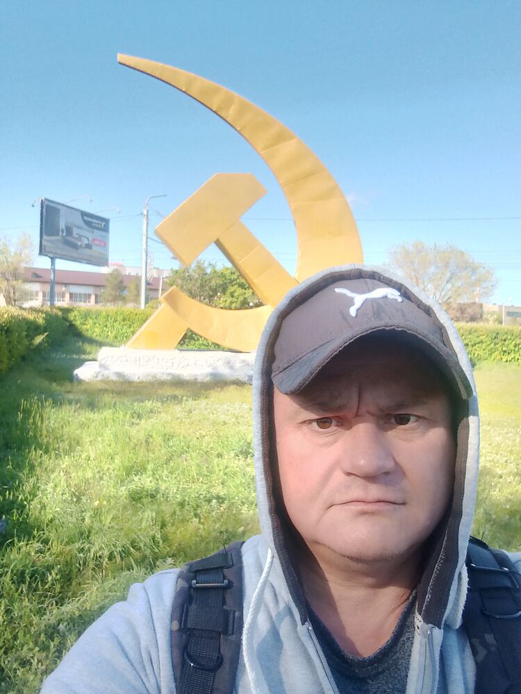  52810325  , 49 ,    