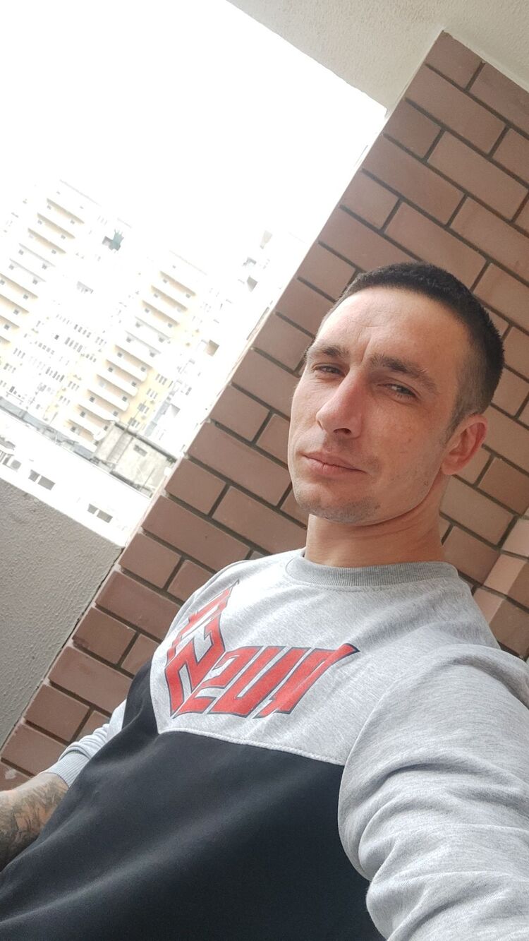  42852305  , 34 ,    