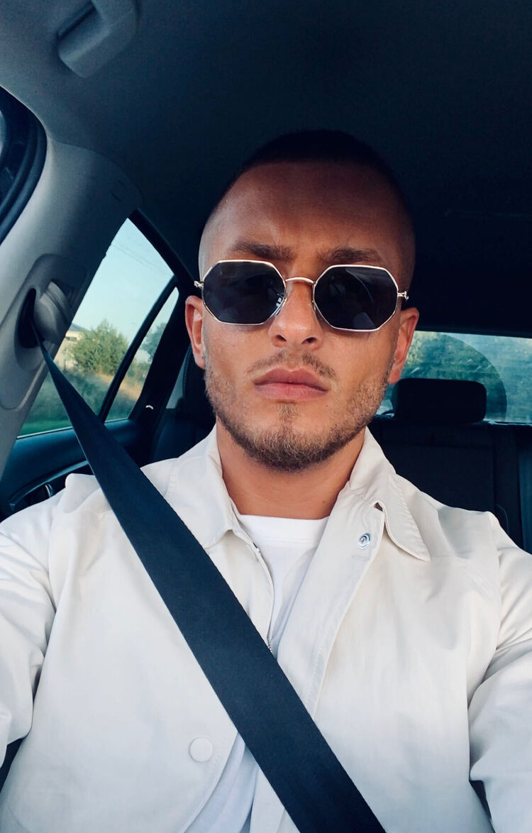  ,   Robert, 28 ,   ,   