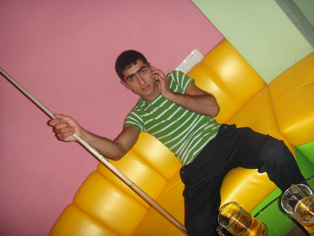  ,   Gevor, 35 ,   