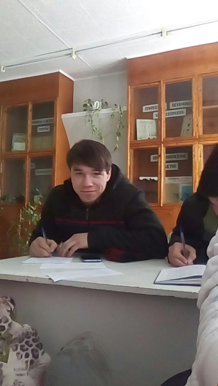  35105375  Alexandr, 27 ,    