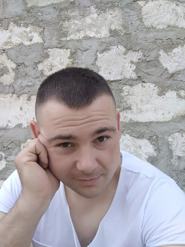  ,   Valentin, 35 ,   ,   , c , 