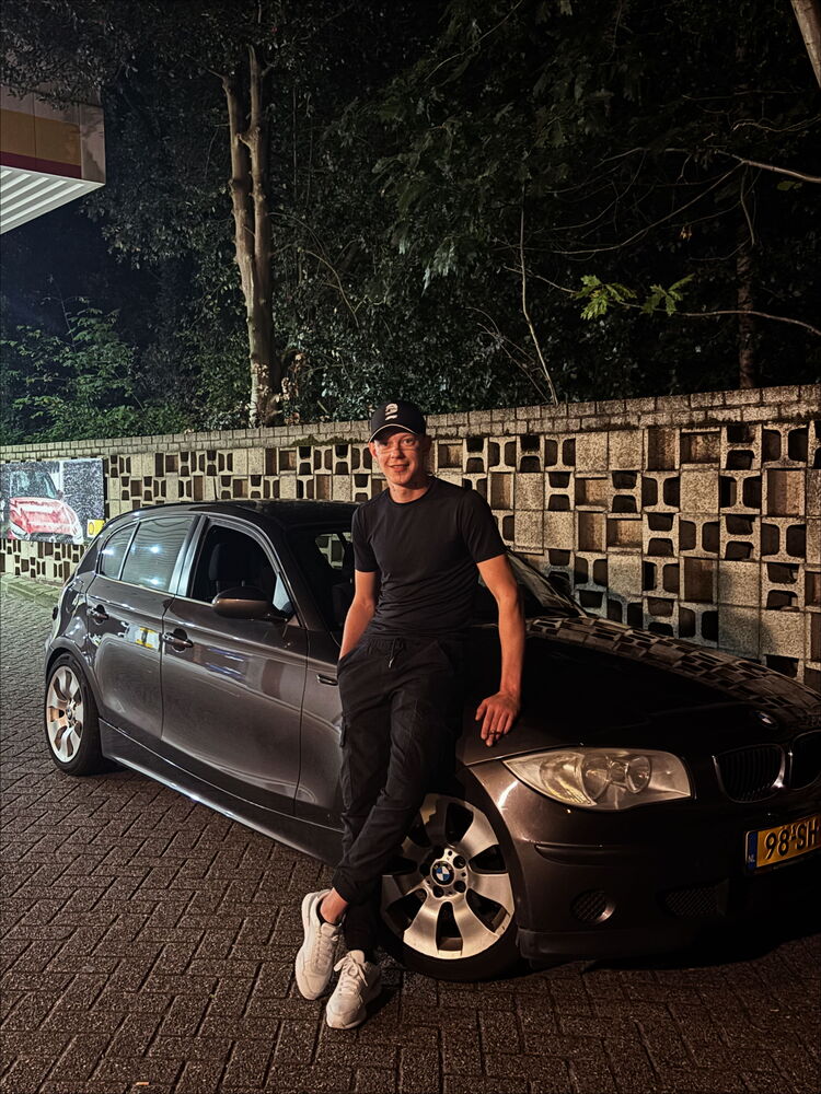  54080235  Taras, 30 ,    