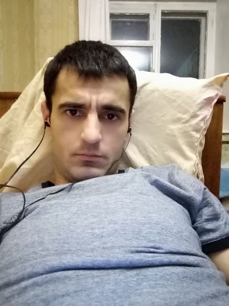  18029435  , 37 ,    