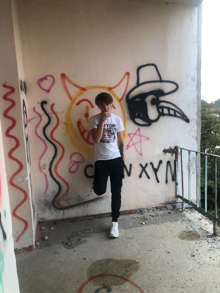  47178235  , 22 ,    