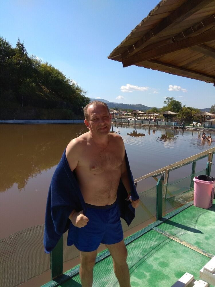  Azor,   , 52 ,   ,   , c 