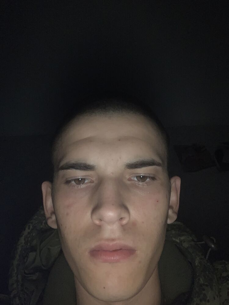  51421515  Artem, 21 ,    