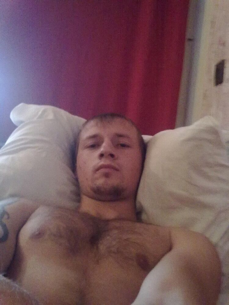  10464835  Vadim, 34 ,    