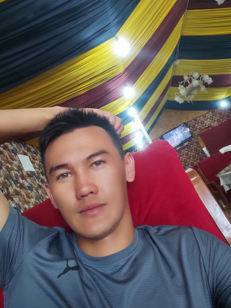  24635185  Adi, 30 ,    