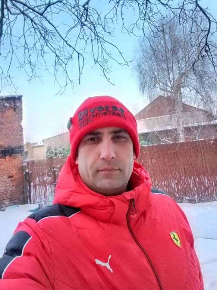  50240345  , 41 ,    -