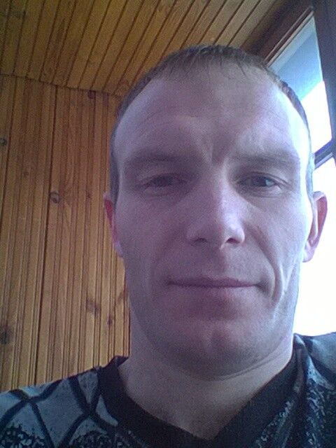  6892685  Ivan, 42 ,    