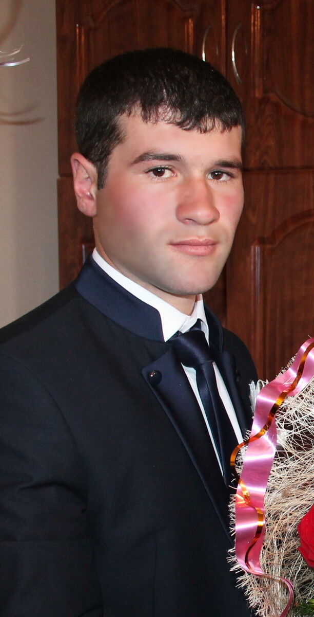  7045685  Arman, 34 ,    