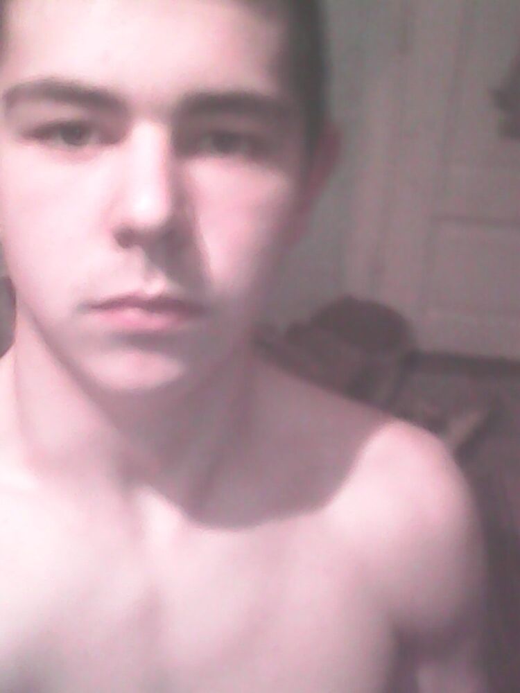  11873155  Istvan, 26 ,    